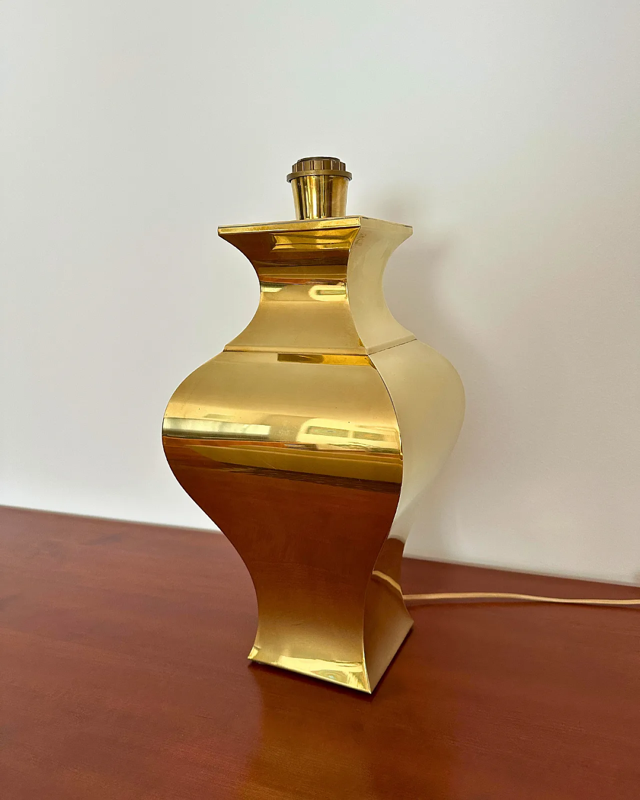 Brass table lamp by Maison Jansen, 1970s 16