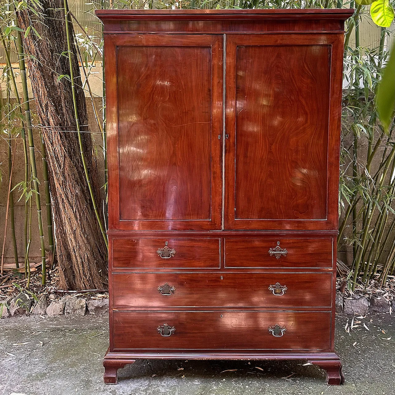 Armadio per biancheria in mogano, '800 1