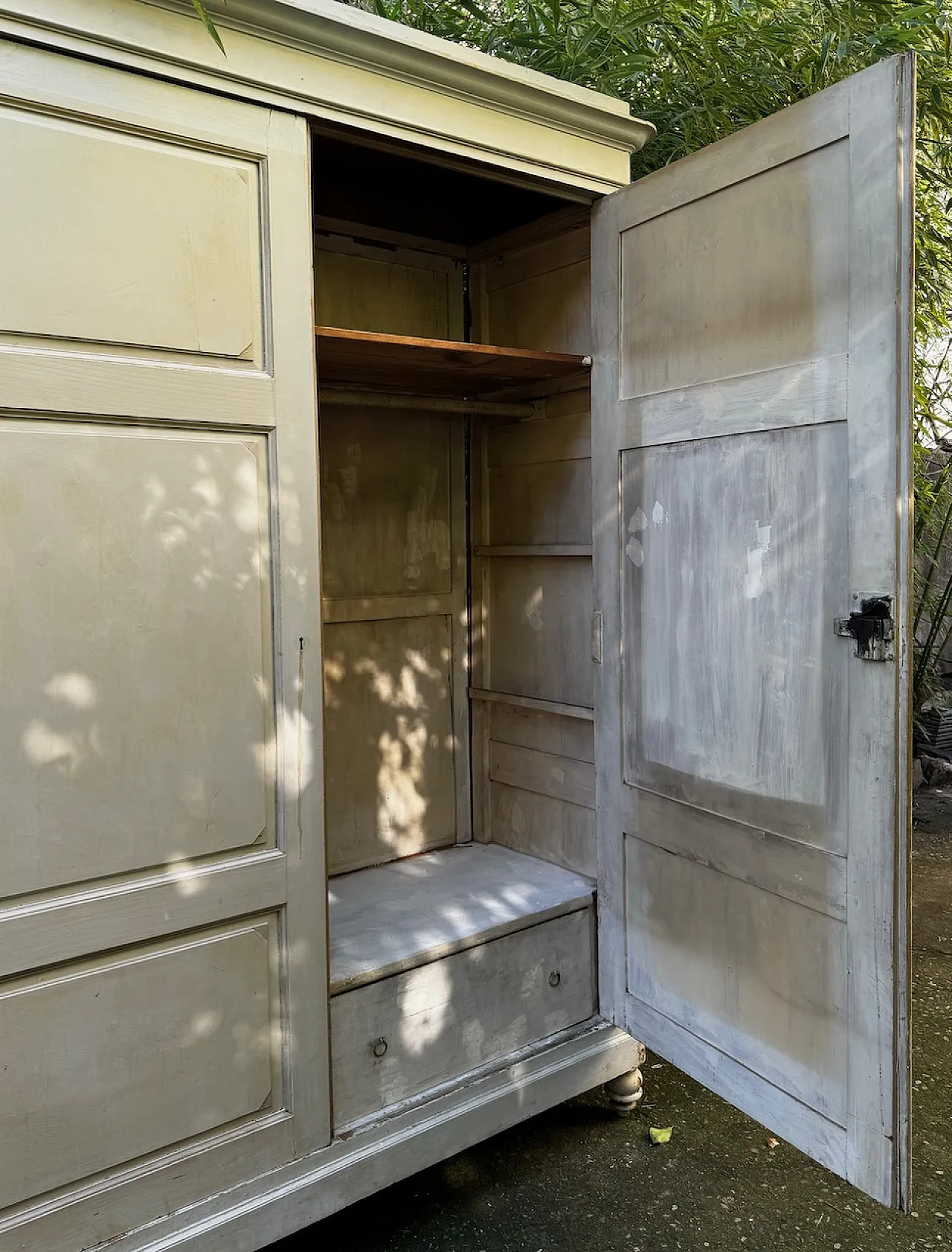 Grande armadio toscano a vernice mastice, '800 9