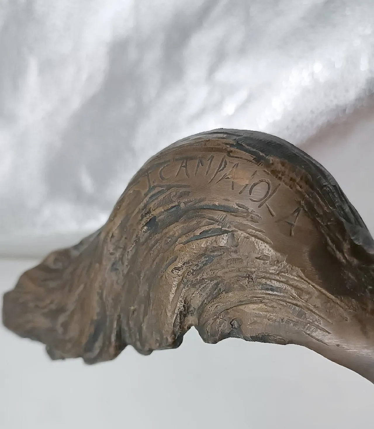 Indiano a cavallo, scultura in bronzo di Tommaso Campajo, '900 5