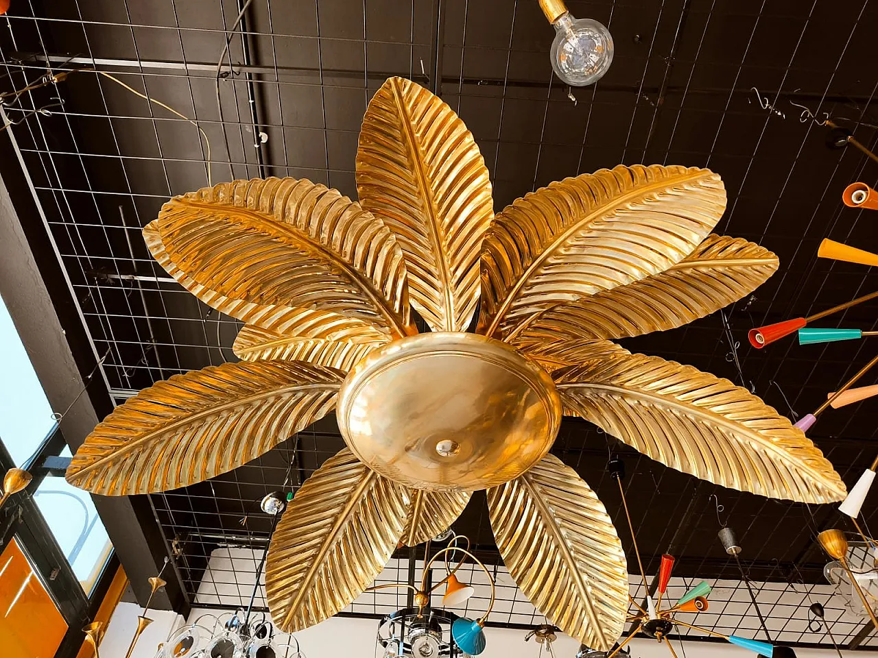 Lampada a sospensione a forma di palma in ottone, anni '60 4