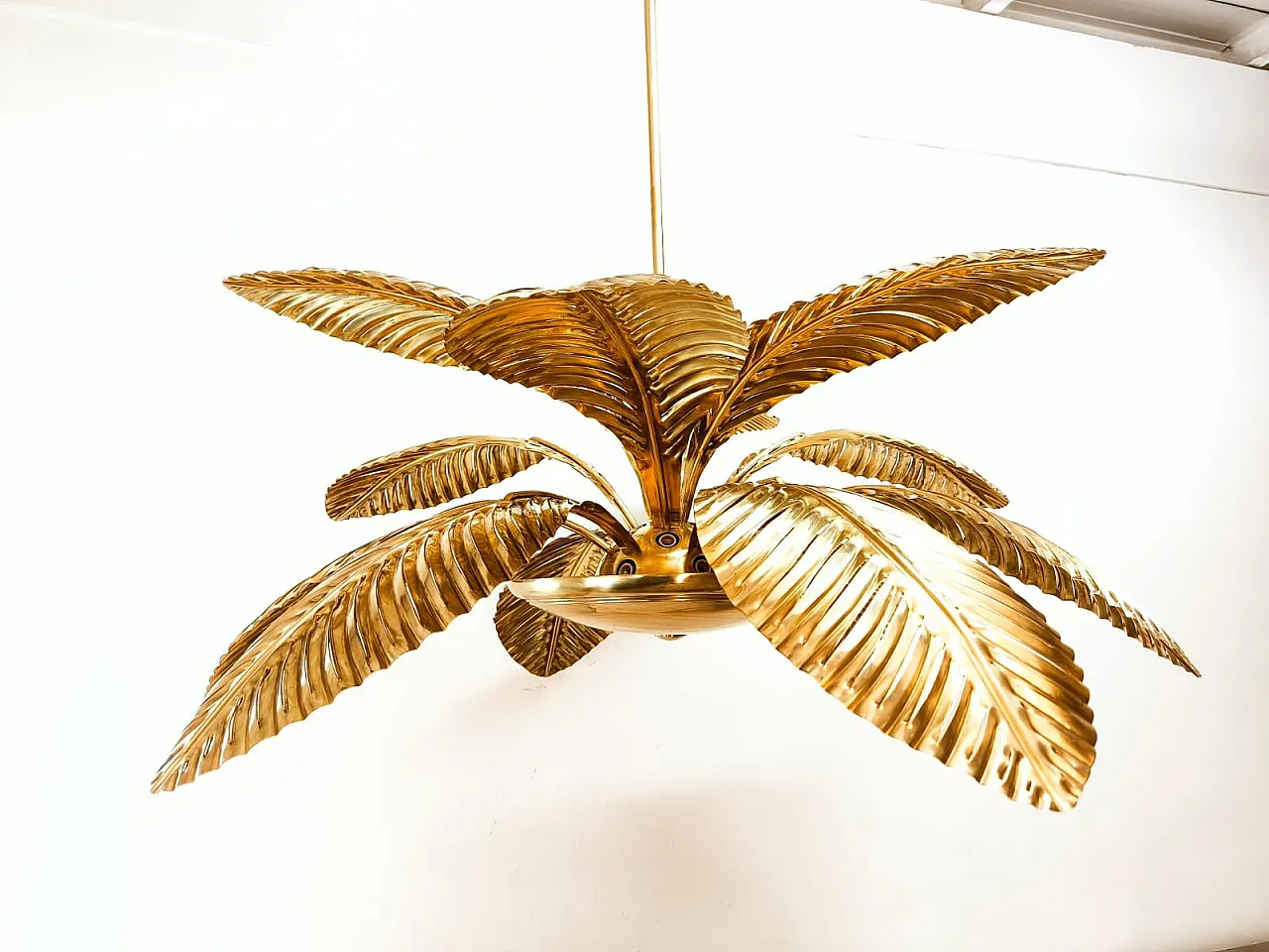 Lampada a sospensione a forma di palma in ottone, anni '60 5