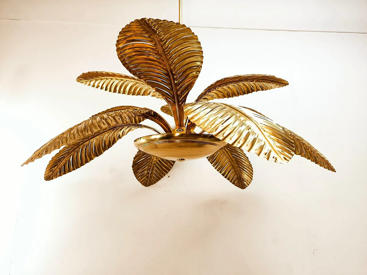 Lampada a sospensione a forma di palma in ottone, anni '60 31