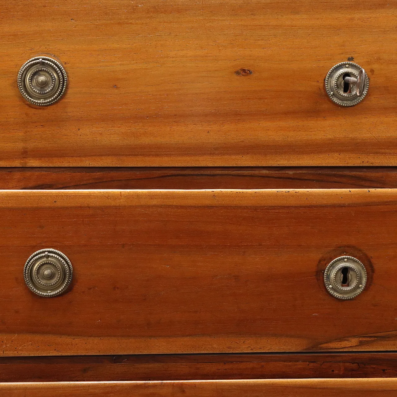 Cassettone Luigi XVI in noce a 3 cassetti, '700 4