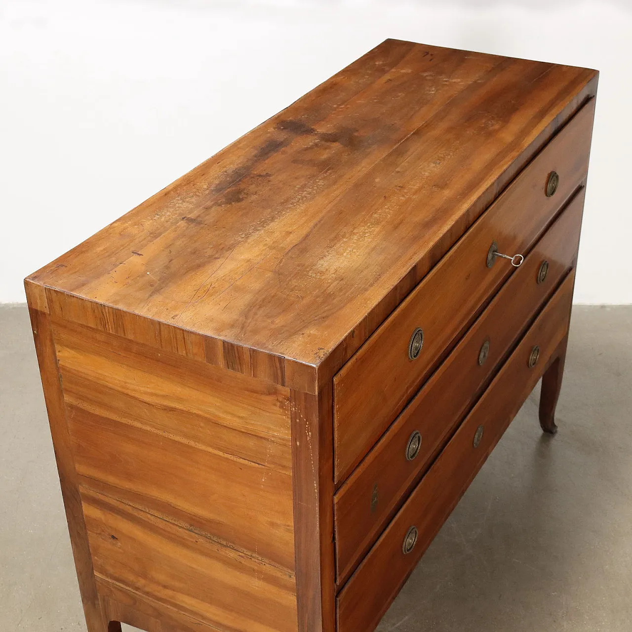 Cassettone Luigi XVI in noce a 3 cassetti, '700 8