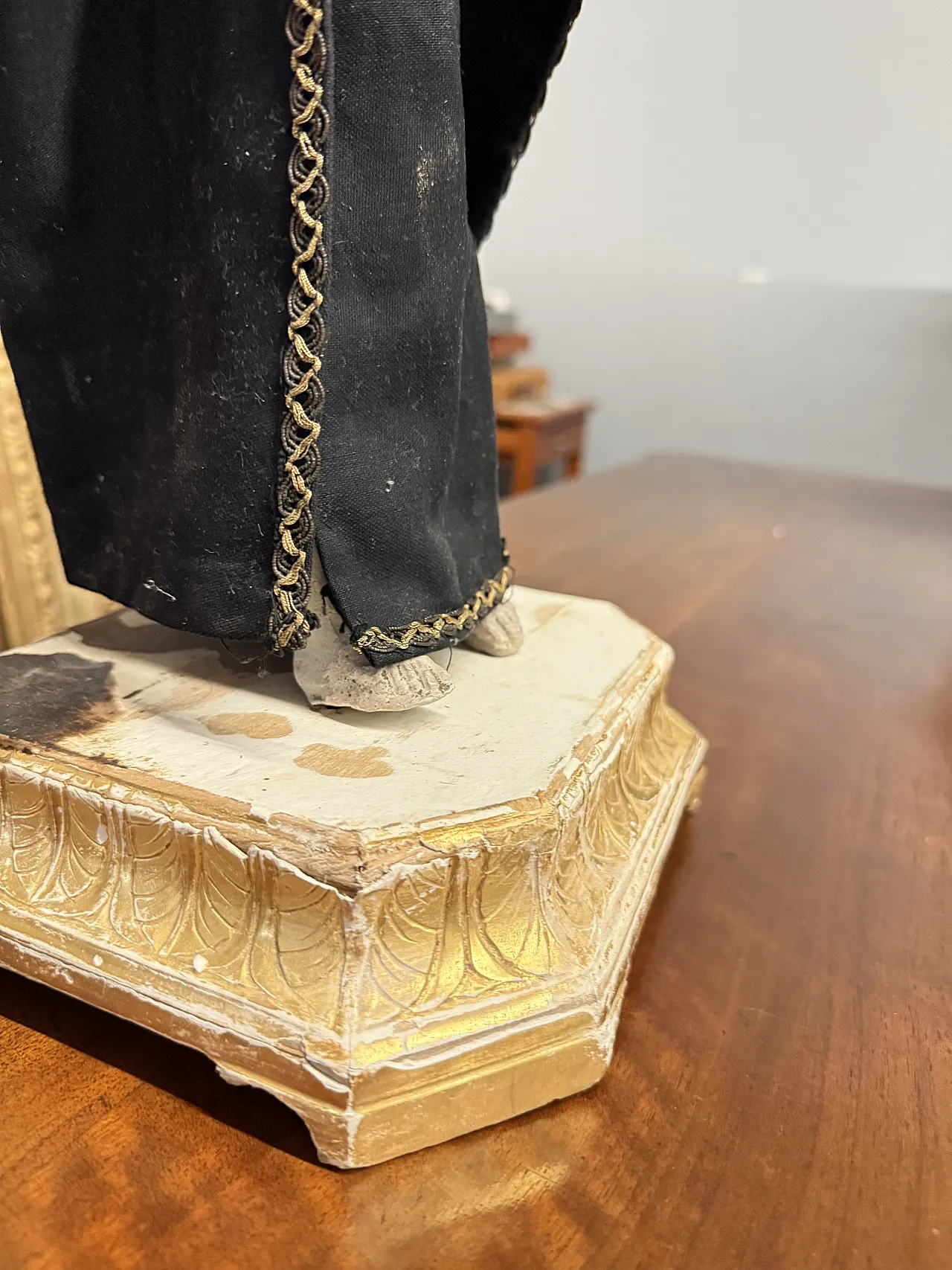 Ancient sculpture of San Gabriele dell'Addolorata, 18th century 5