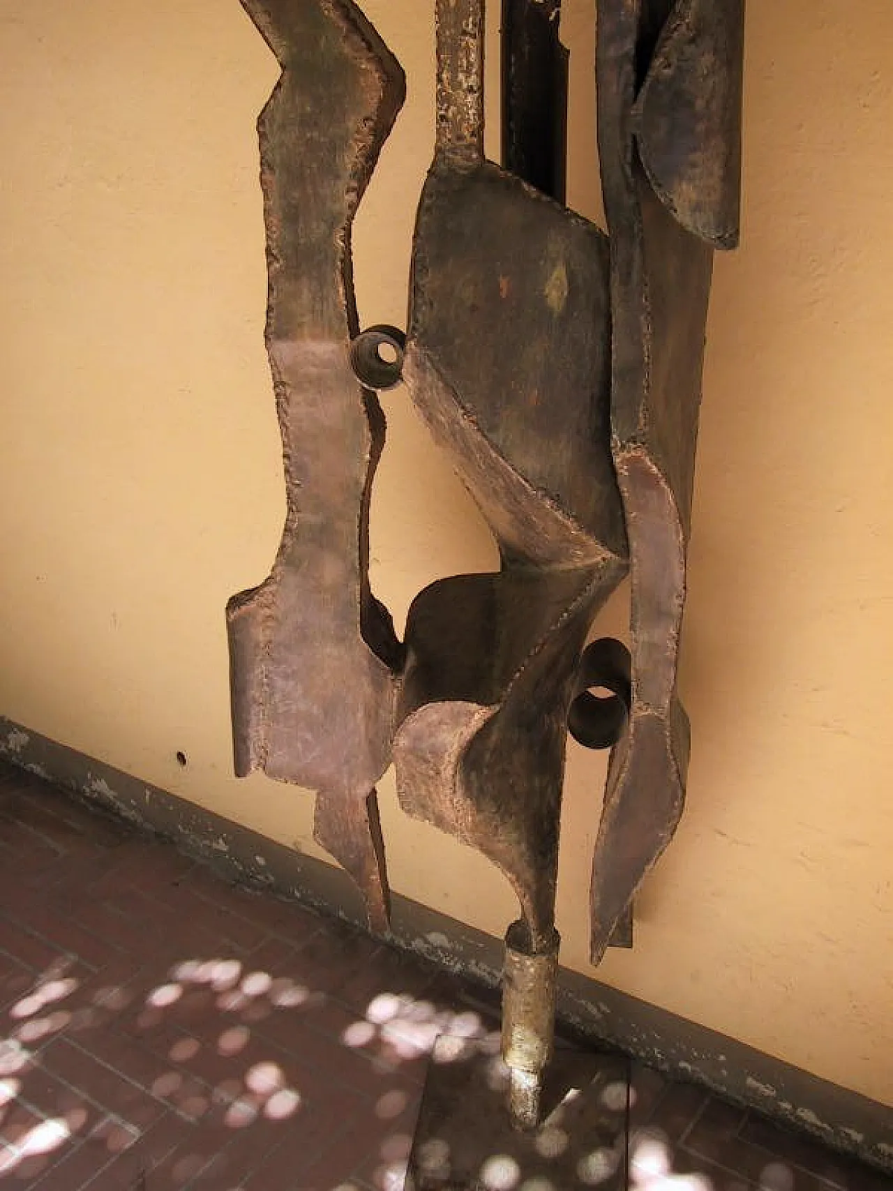 Scultura astratta in ferro di Antonio Saura, anni '60 5