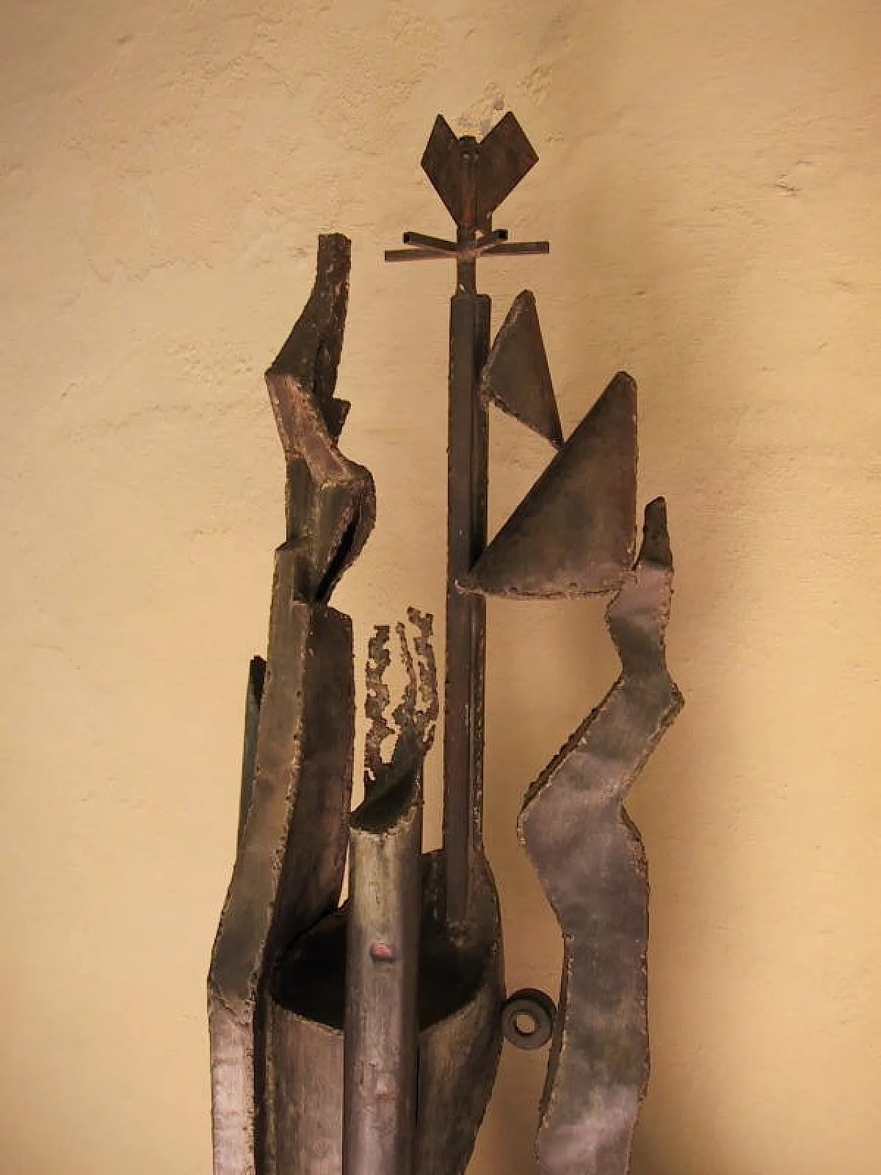 Scultura astratta in ferro di Antonio Saura, anni '60 13