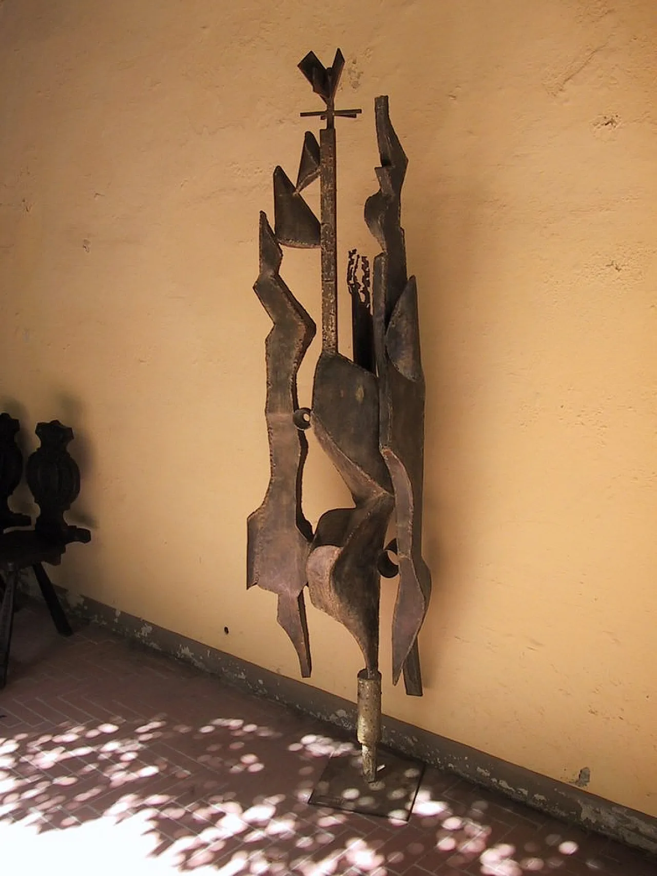Scultura astratta in ferro di Antonio Saura, anni '60 15