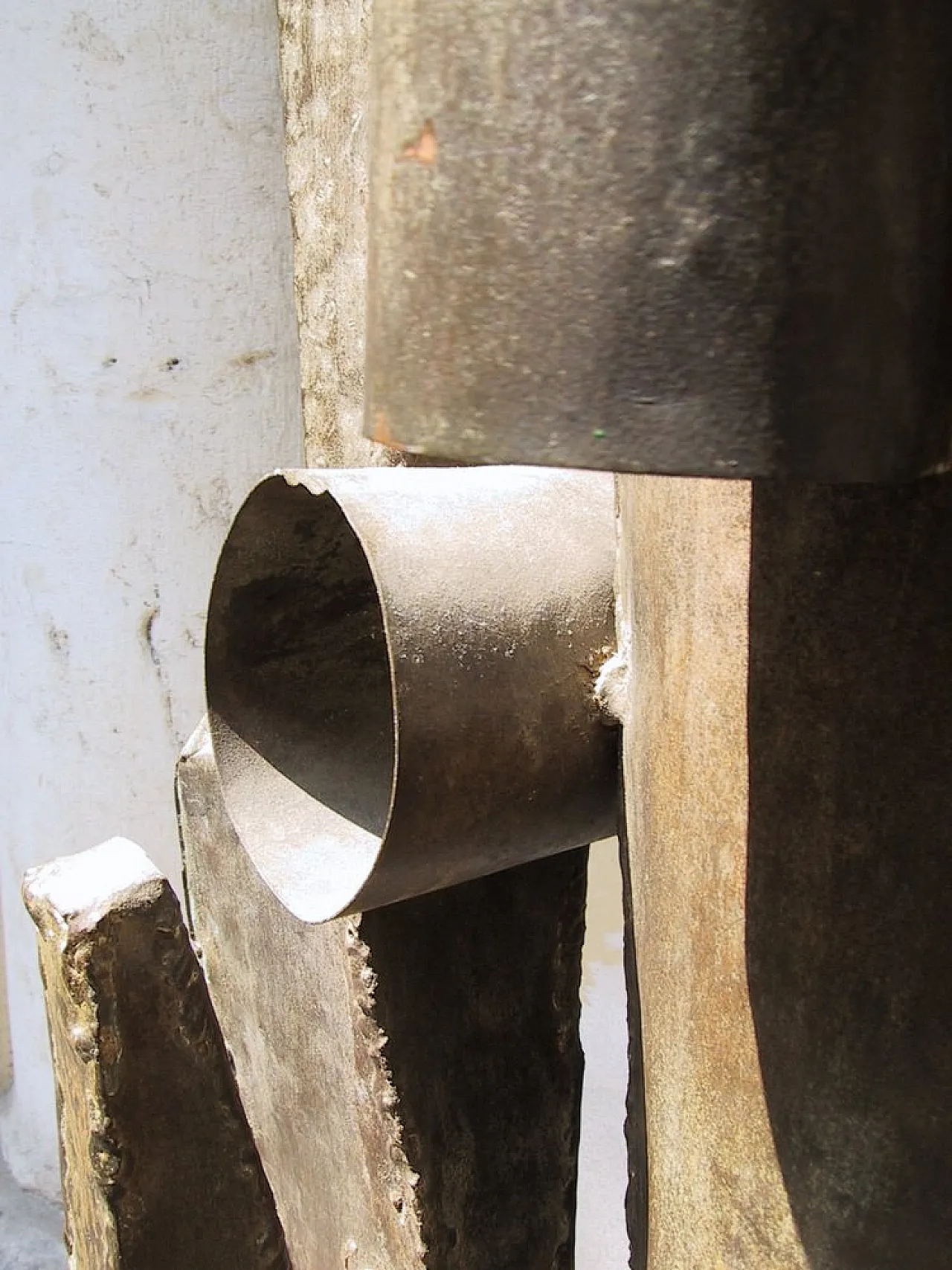 Scultura astratta in ferro di Antonio Saura, anni '60 33