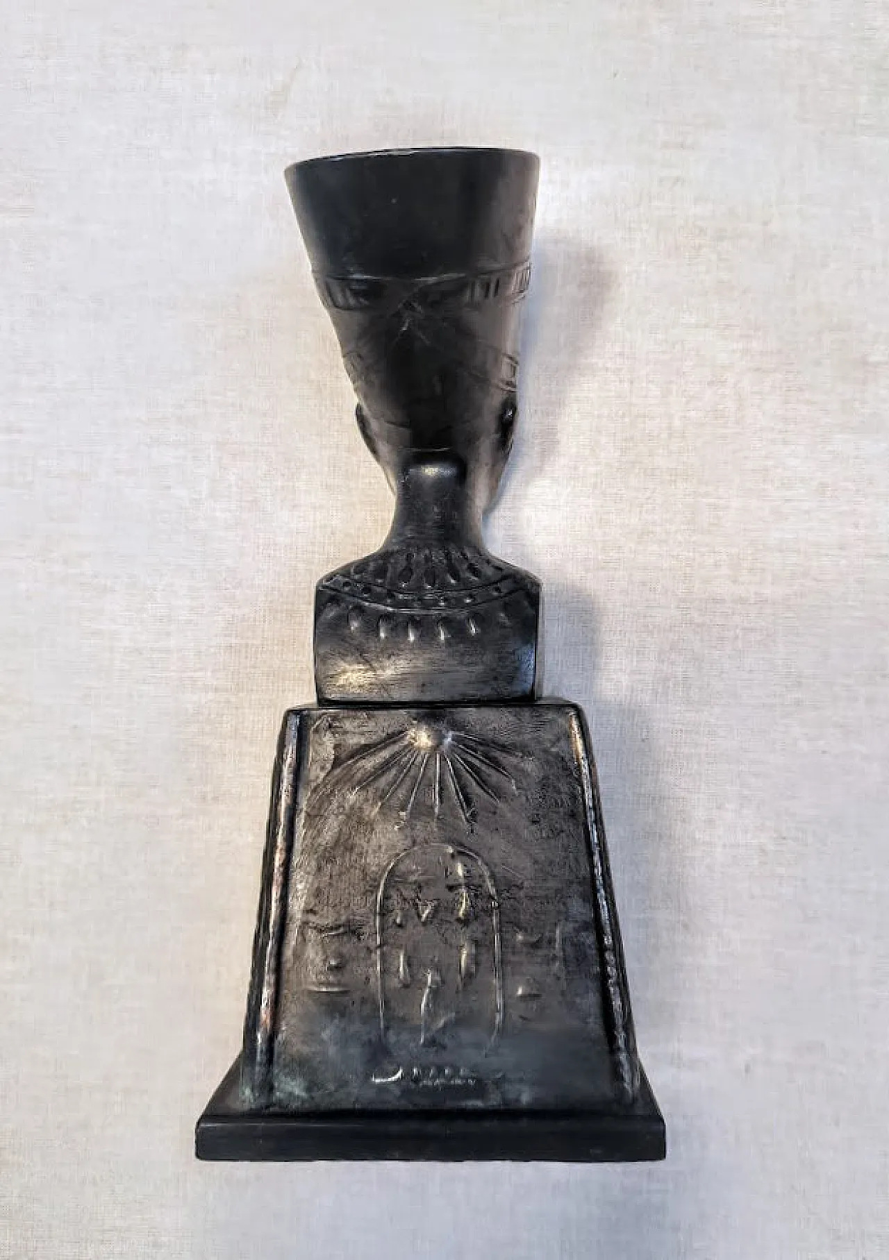 Statua della regina Nefertiti, anni '30 7