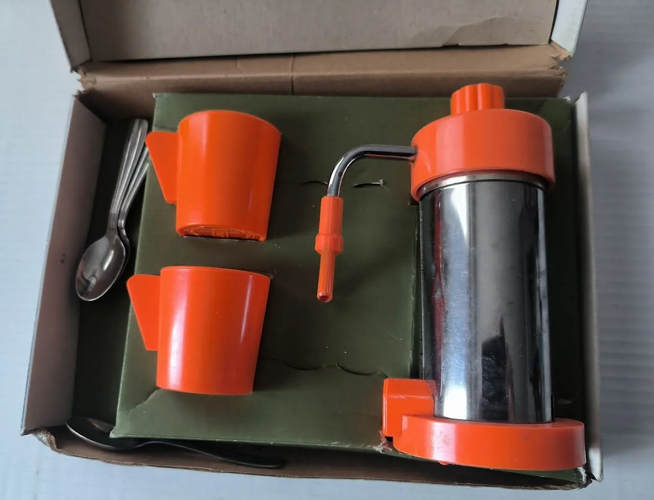 Macchina da caffè elettrica con minibar di Velox Ferrara, anni '70 1