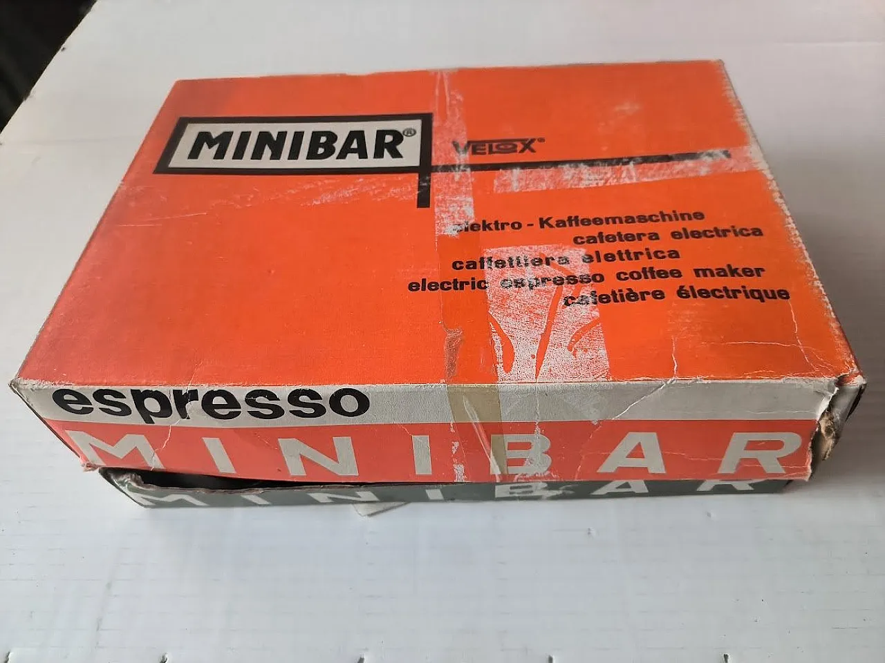 Macchina da caffè elettrica con minibar di Velox Ferrara, anni '70 7