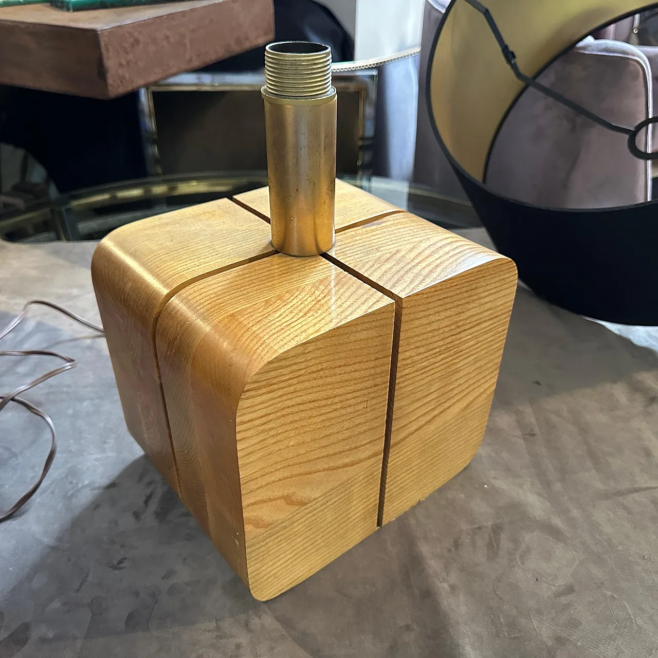 Ash and brass table lamp, 1970s 10