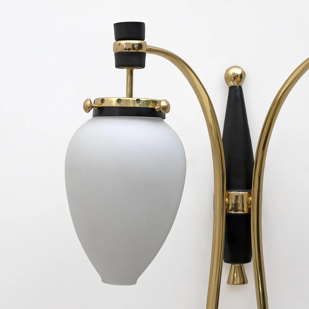 Coppia di applique in ottone e vetro di Stilnovo, anni '50 6