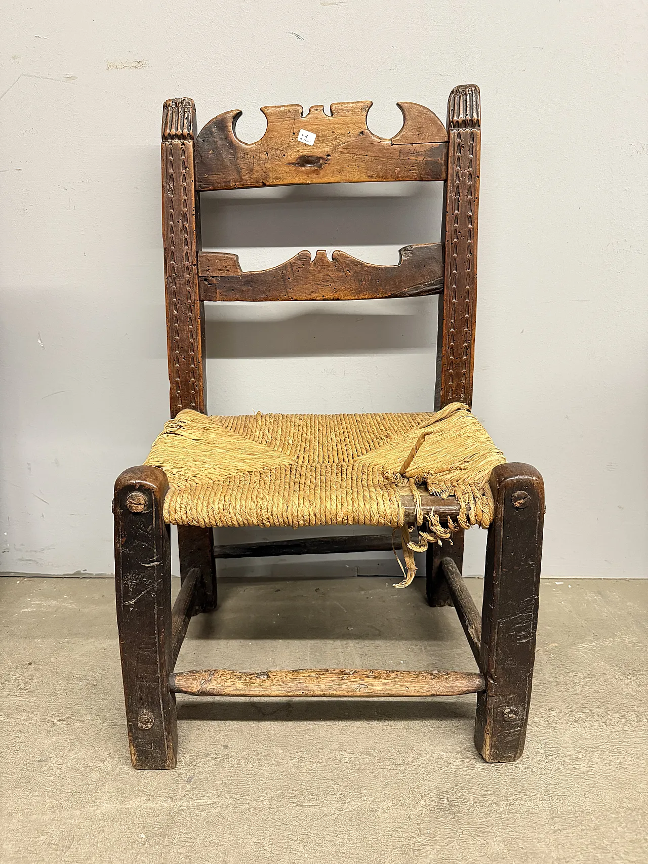 Sedia da bambino in noce e paglia, '600 1