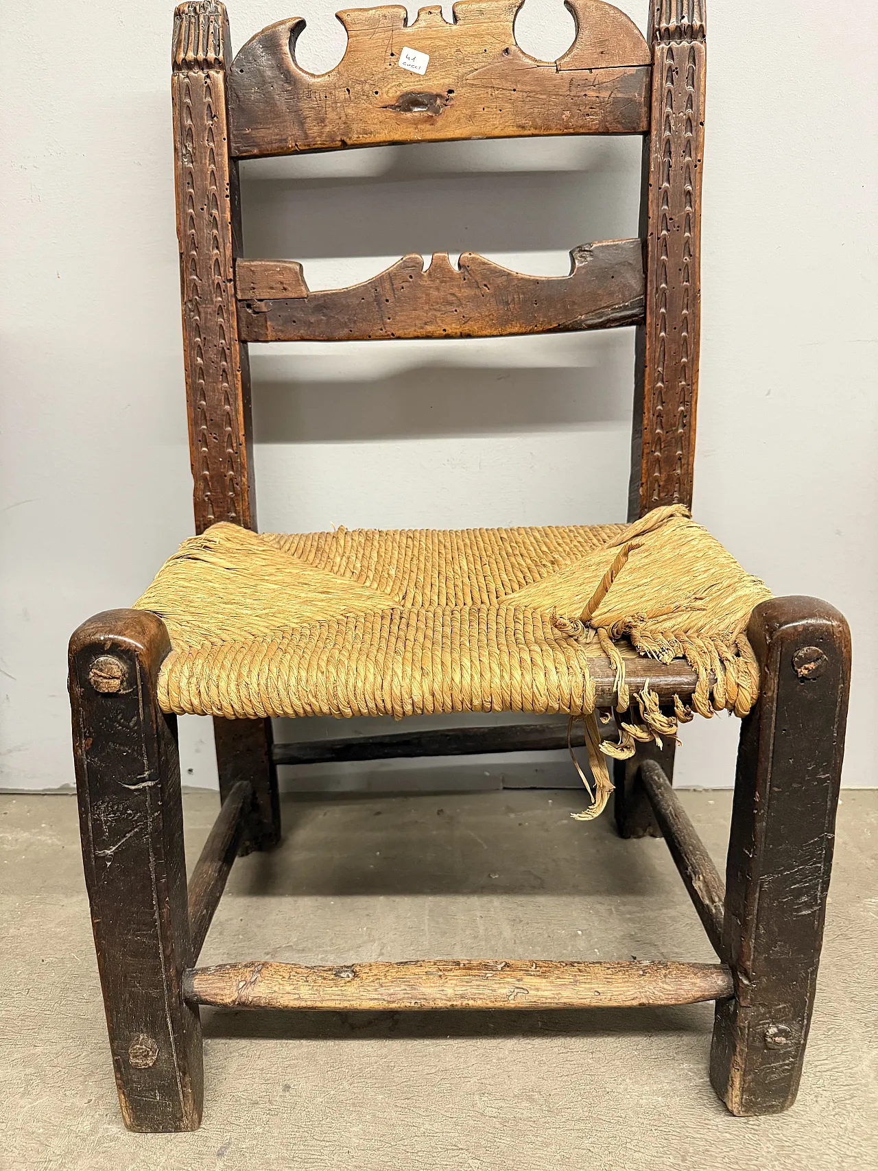 Sedia da bambino in noce e paglia, '600 9