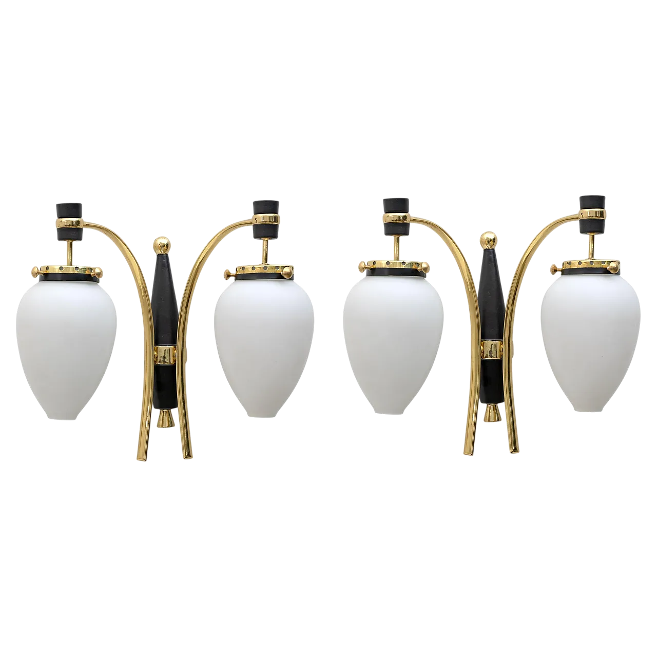 Coppia di applique in ottone e vetro di Stilnovo, anni '50 9