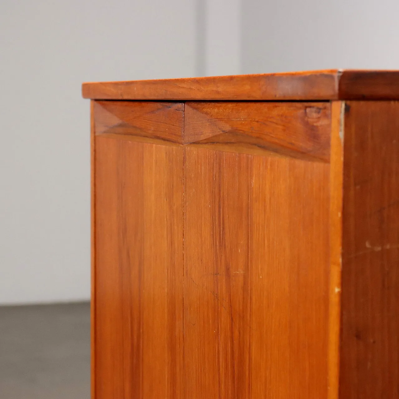 Mobile in teak e vetro, anni '60 5