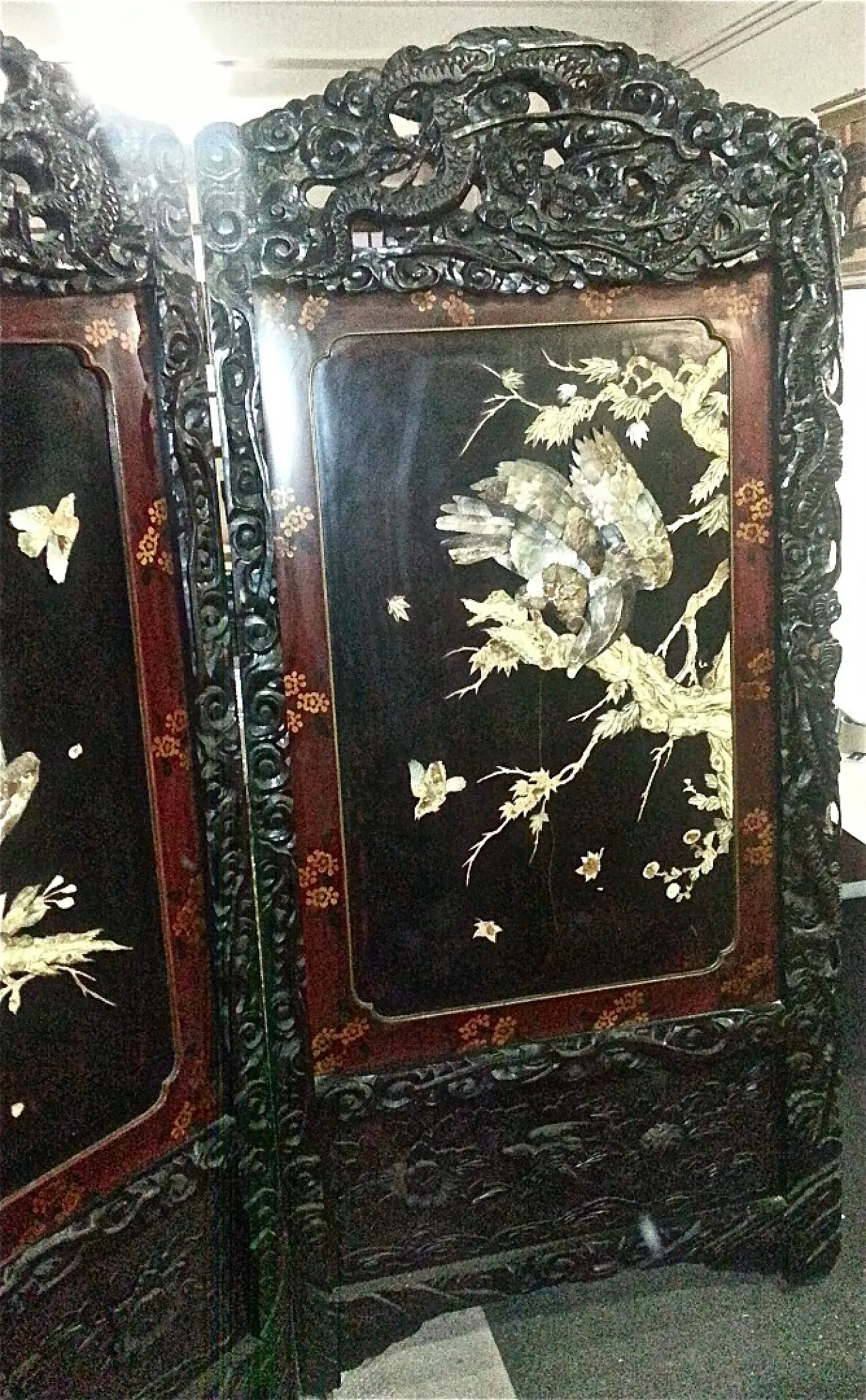 Paravento in legno laccato con ruote in ferro, fine '800 3