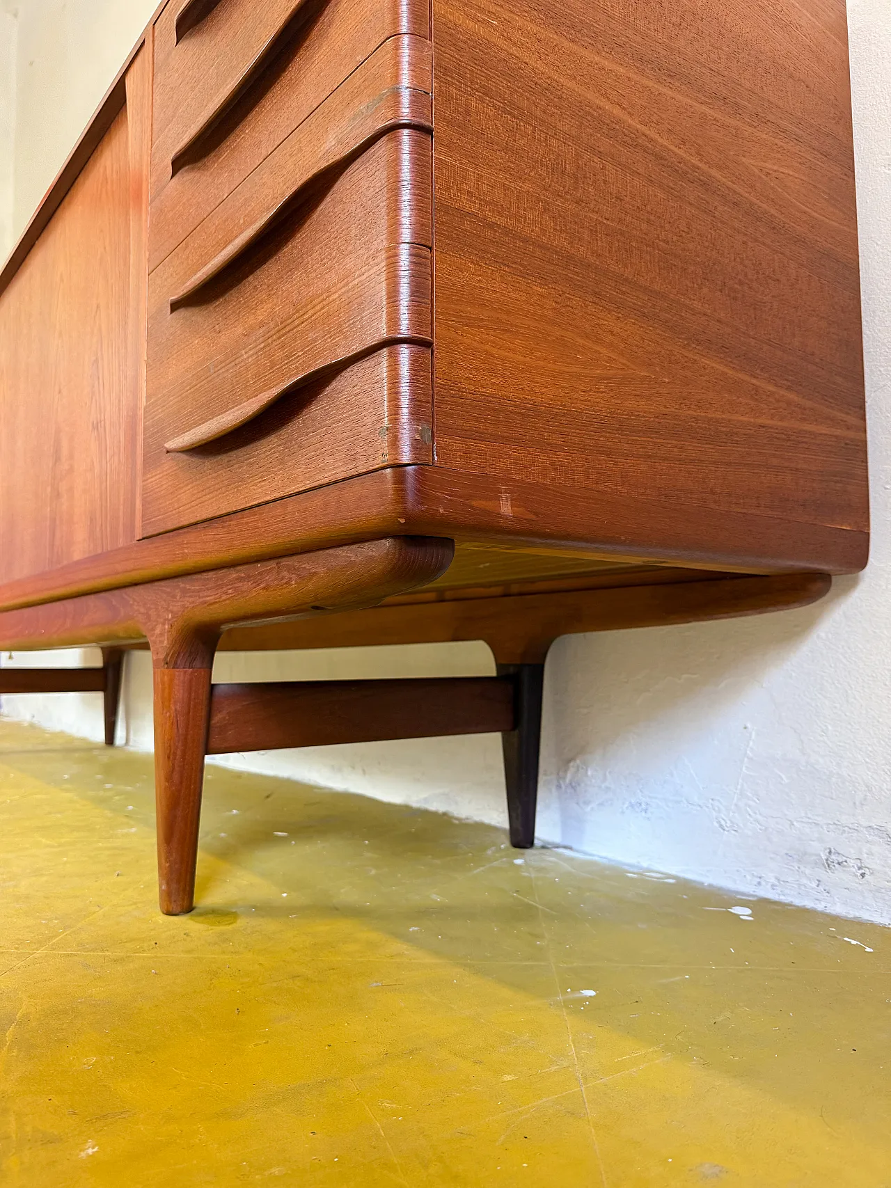Sideboard by Johannes Andersen danese, anni '50 5