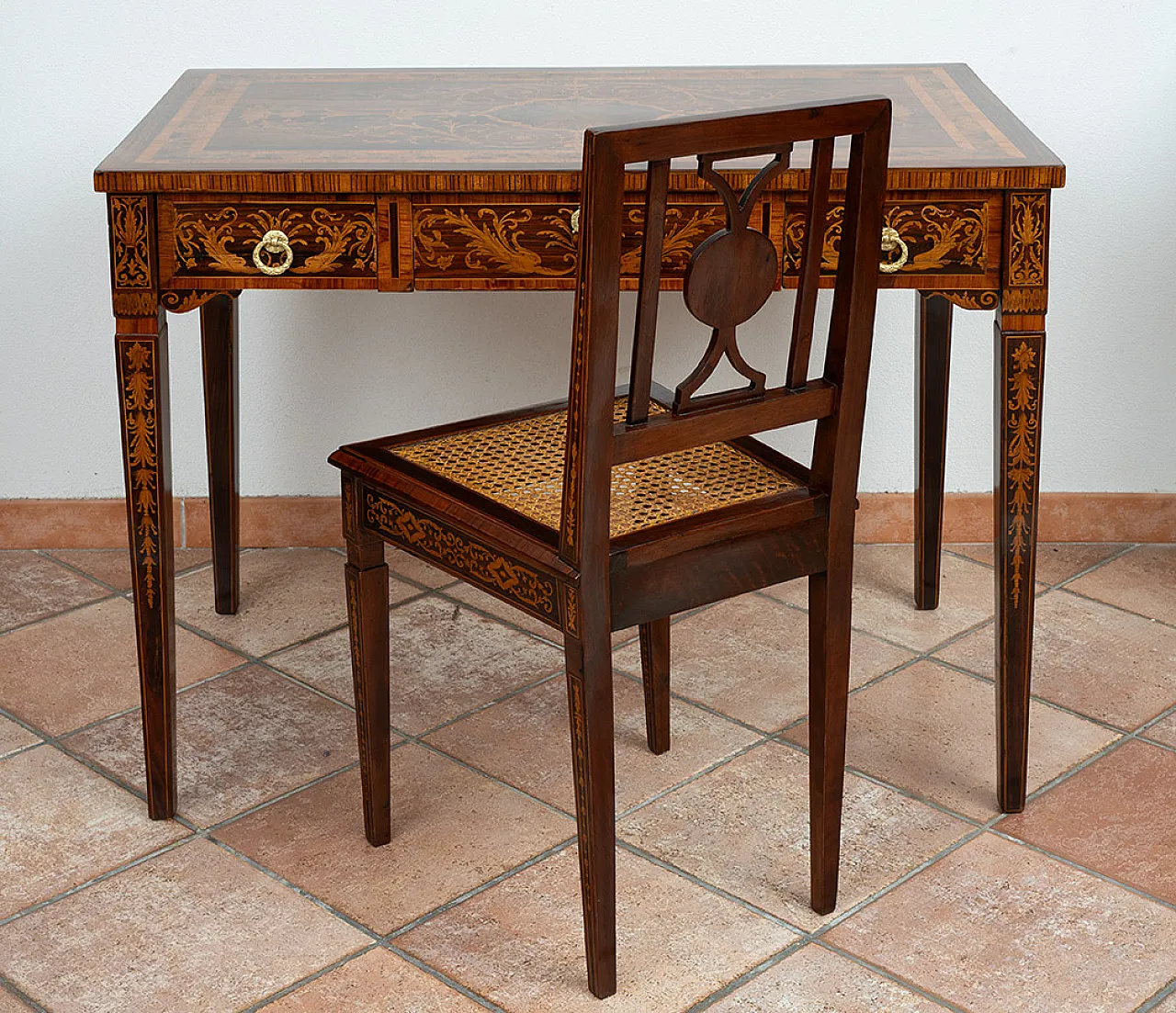 Desk with antique Louis XVI chair in exotic woods, 18th century 10
