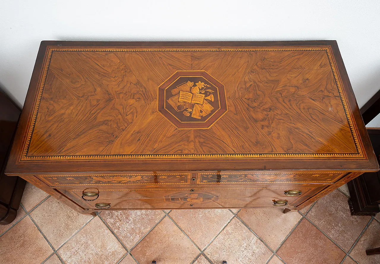 Chest of drawers Louis XVI in fine woods belonging, 18th century 4