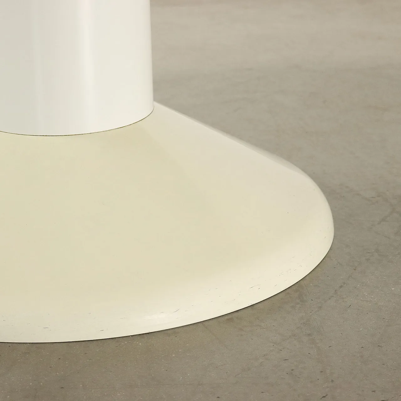 Tavolo Tessera-Mezza Tessera di V. Magistretti per Artemide, anni '70 8