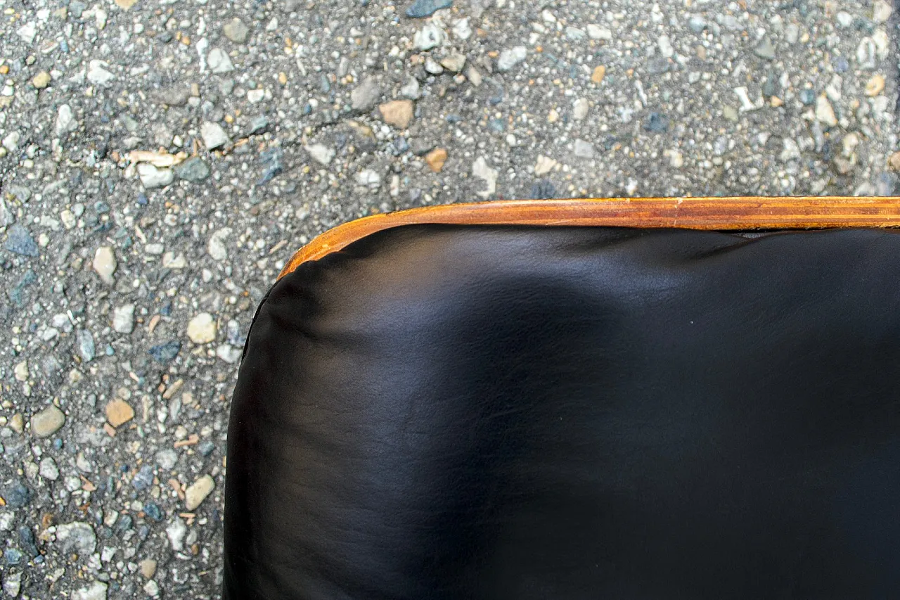 Poggiapiedi di Charles & Ray Eames per Herman Miller, anni '70 4