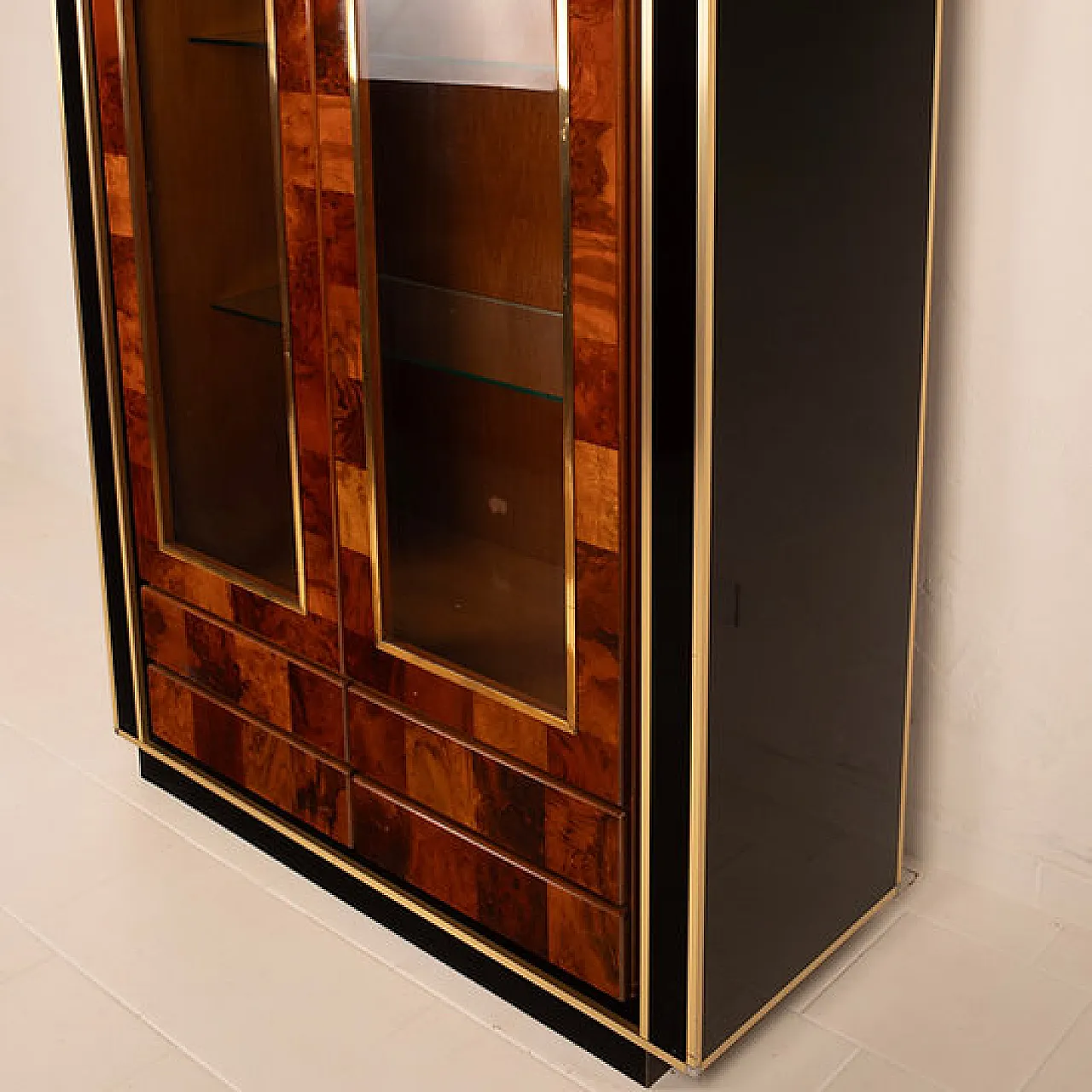 Vetrina in radica di sequoia di Willy Rizzo per Mario Sabot, anni '70 13