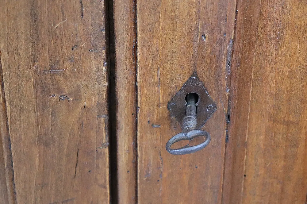 Ancient solid poplar wardrobe, '800 11