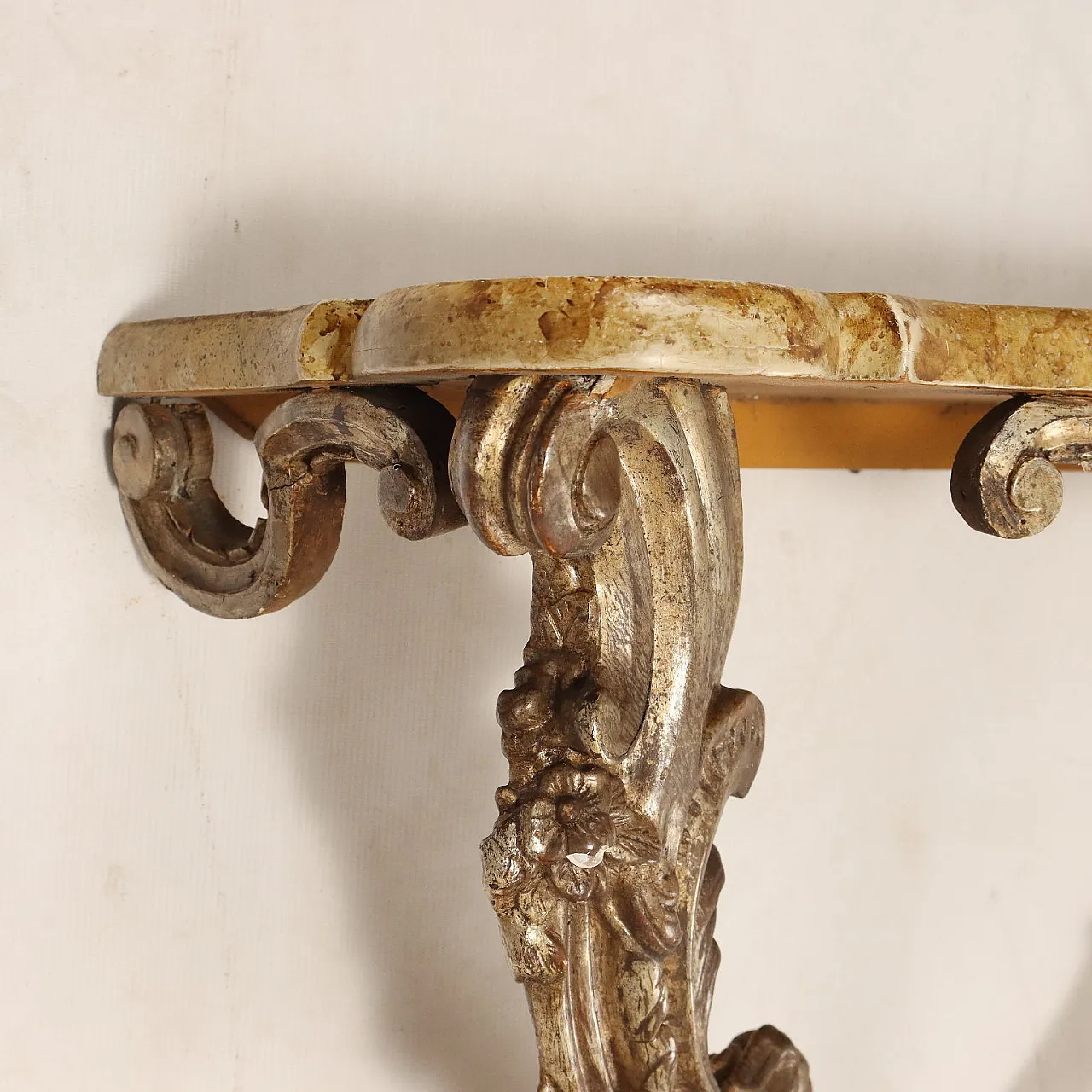 Consolle a forma di goccia in legno dorato, '900 5