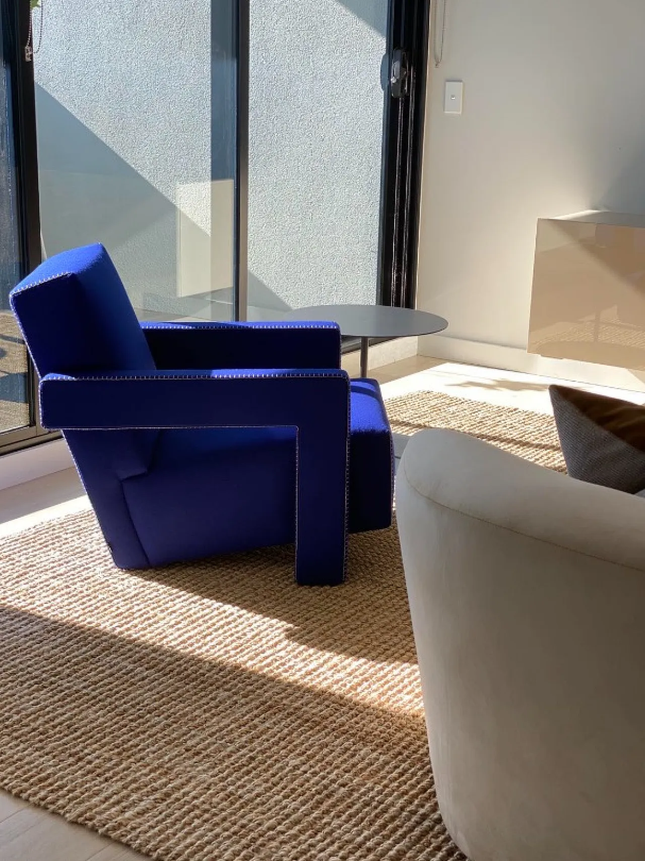 637 Utrecth by Cassina in electric blue wool, 2000s 13