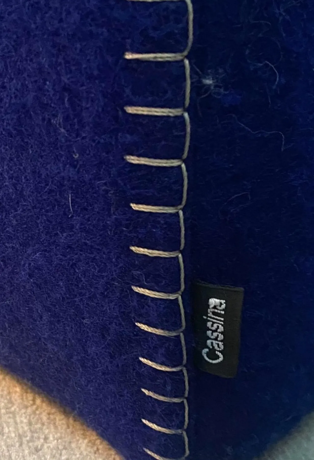 637 Utrecth by Cassina in electric blue wool, 2000s 18