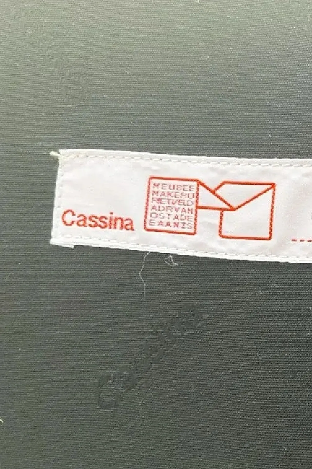 637 Utrecth by Cassina in electric blue wool, 2000s 21