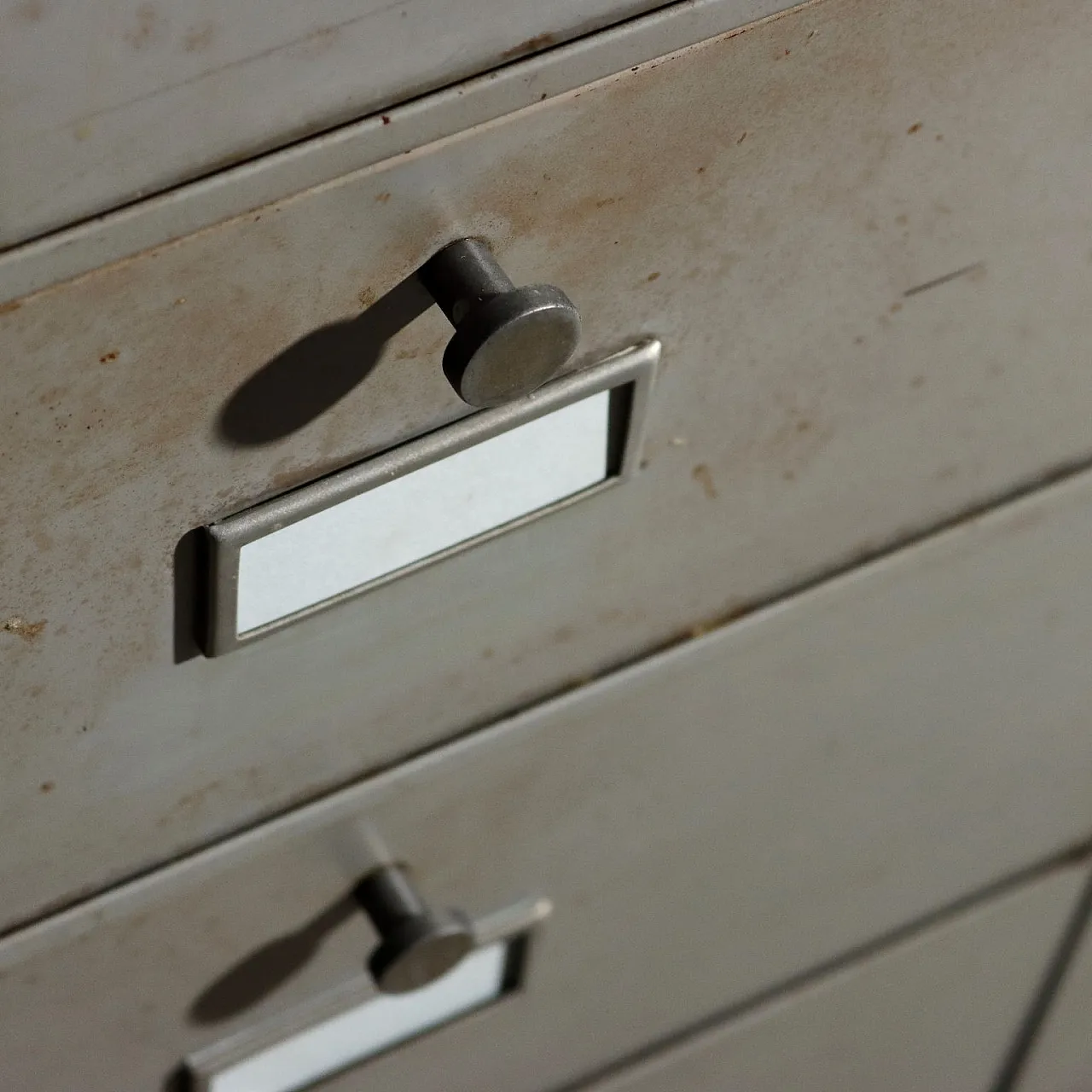 Mobile in stile industriale in metallo smaltato, fine '900 5