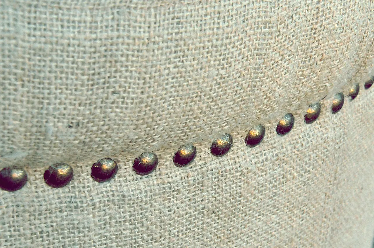 Seduta matrimoniale grande con motivo pressato, anni 2000s 2