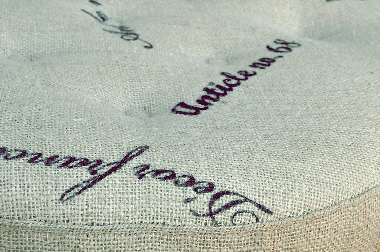 Seduta matrimoniale grande con motivo pressato, anni 2000s 3