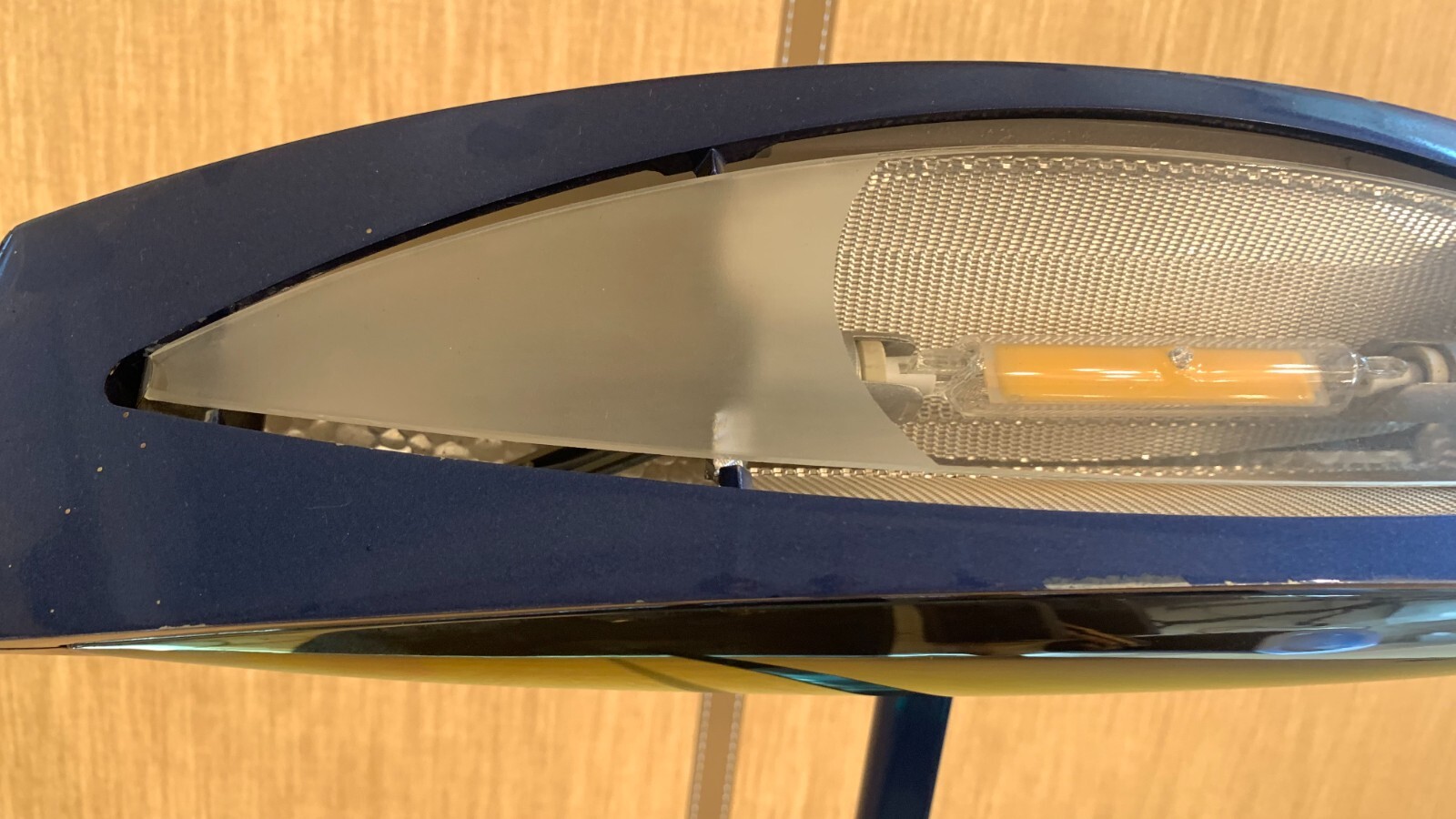 Lampada da terra di Fabio Lombardo per Flos, anni '80 intOndo