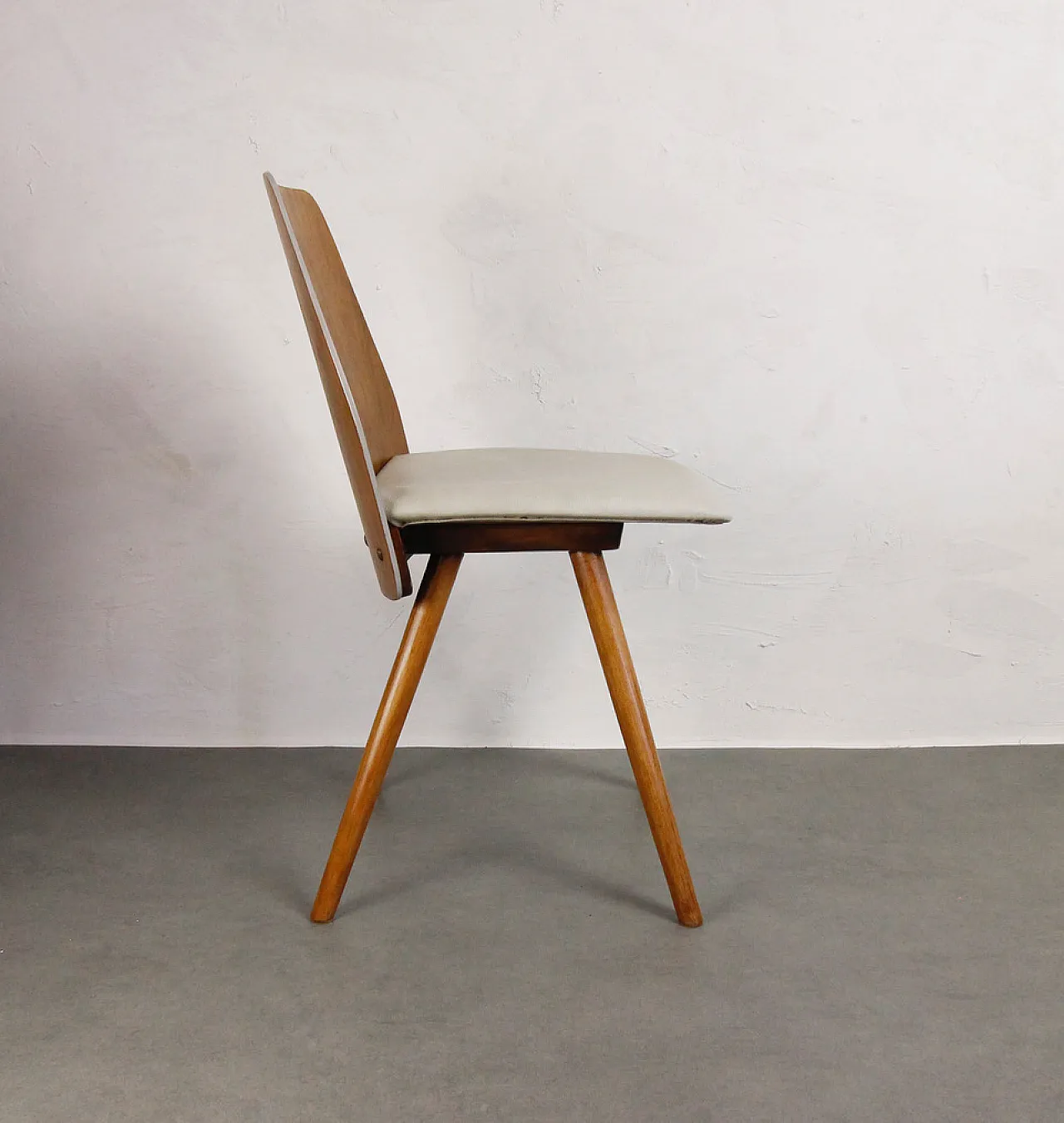 4 sedie Tatra Pravenc "Gentleman", 1963 7