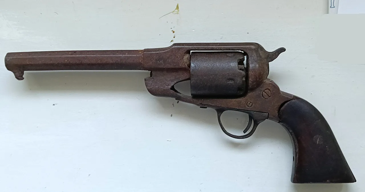 Pair of guns reproduction, 60s 20