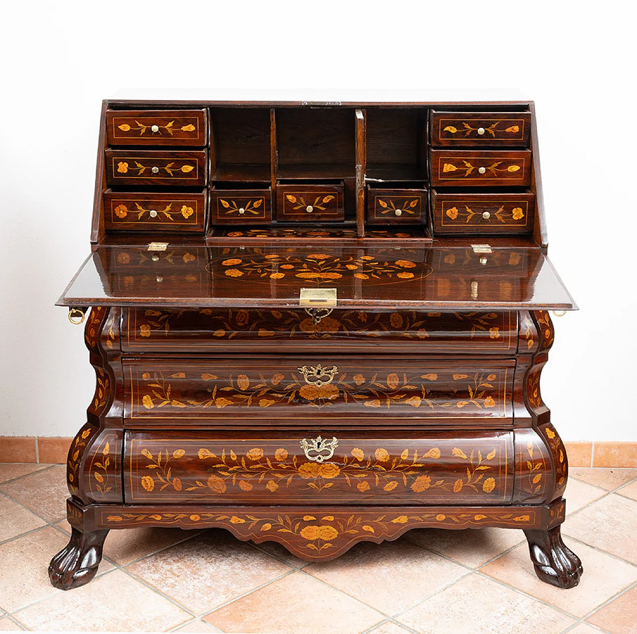 Dutch highboard in precious woods, 18th century 8