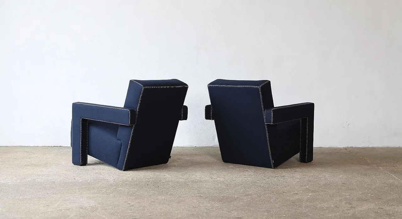 Pair of 637 2 Utrecht armchairs in night wool by Cassina, 2000s 3