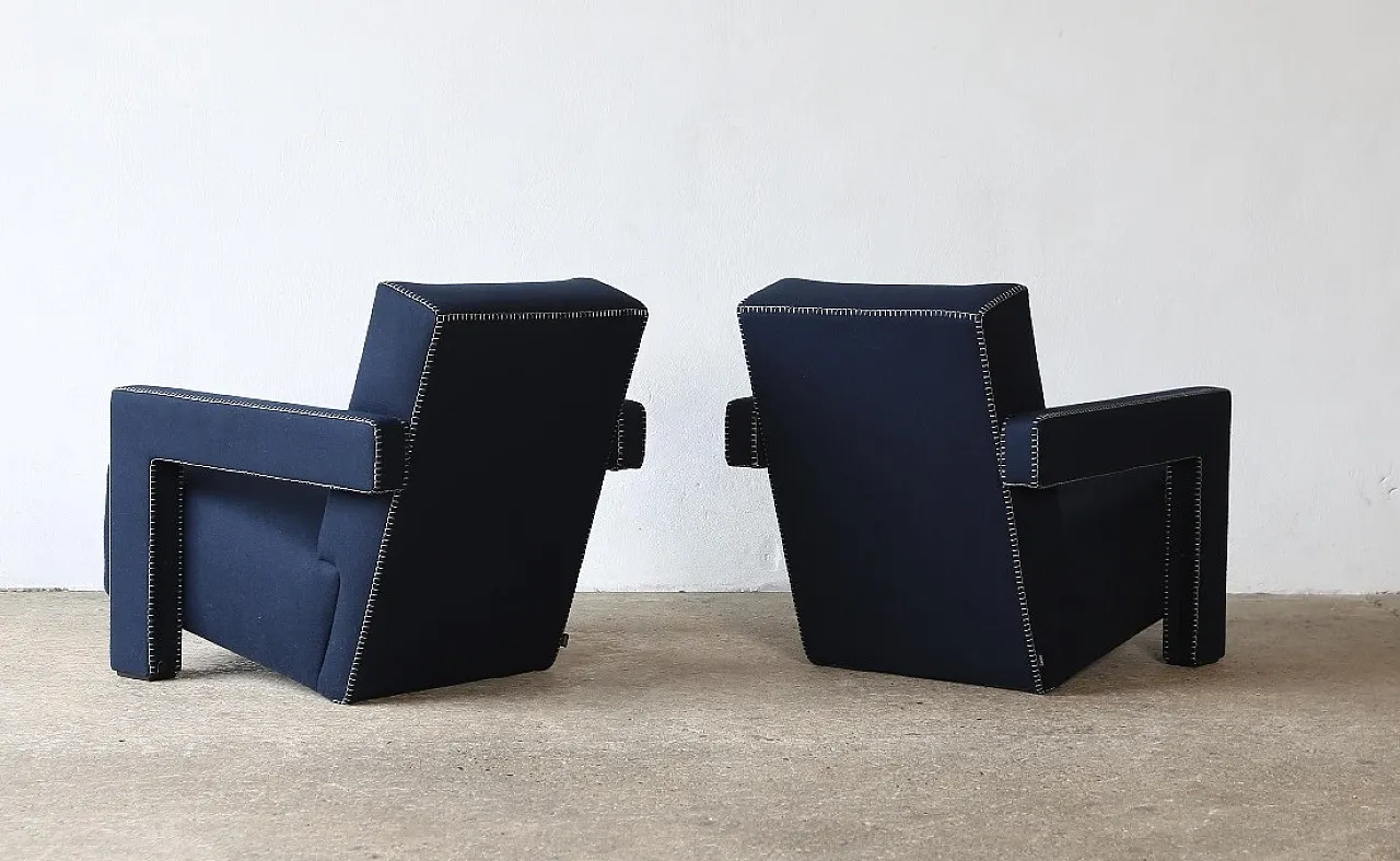 Pair of 637 2 Utrecht armchairs in night wool by Cassina, 2000s 4