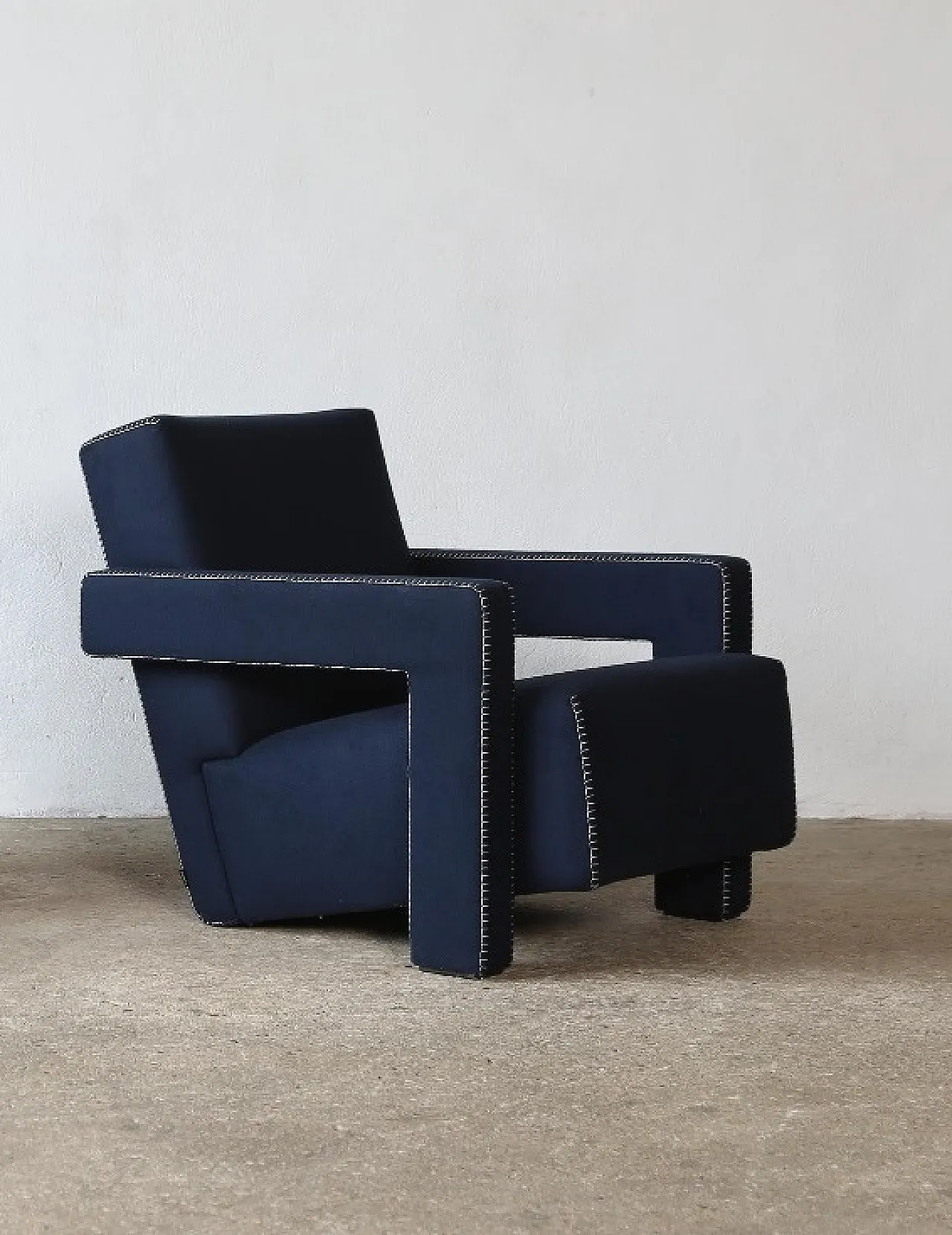 Pair of 637 2 Utrecht armchairs in night wool by Cassina, 2000s 7