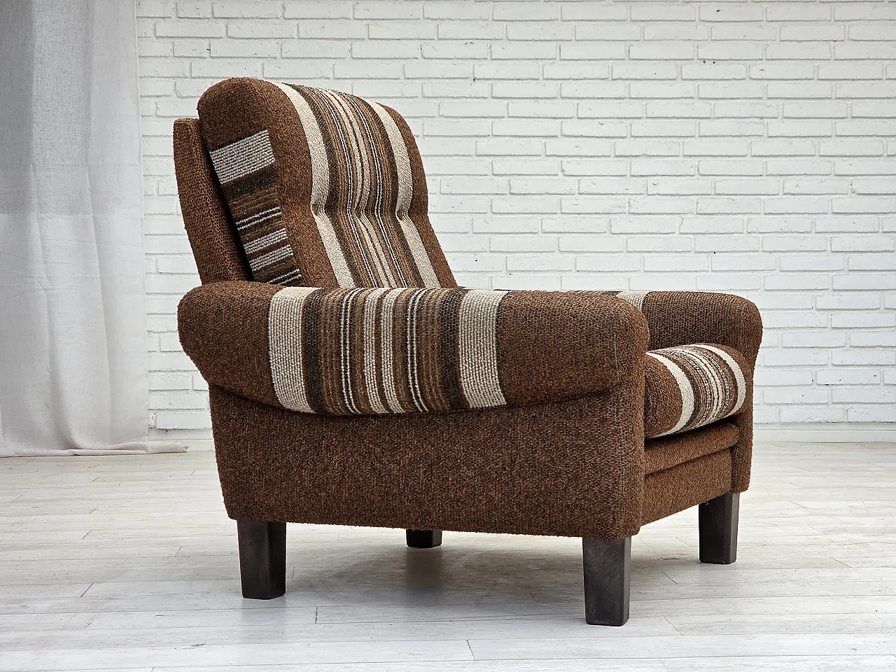 Danish club chair with original wool upholstery, 1970s 9