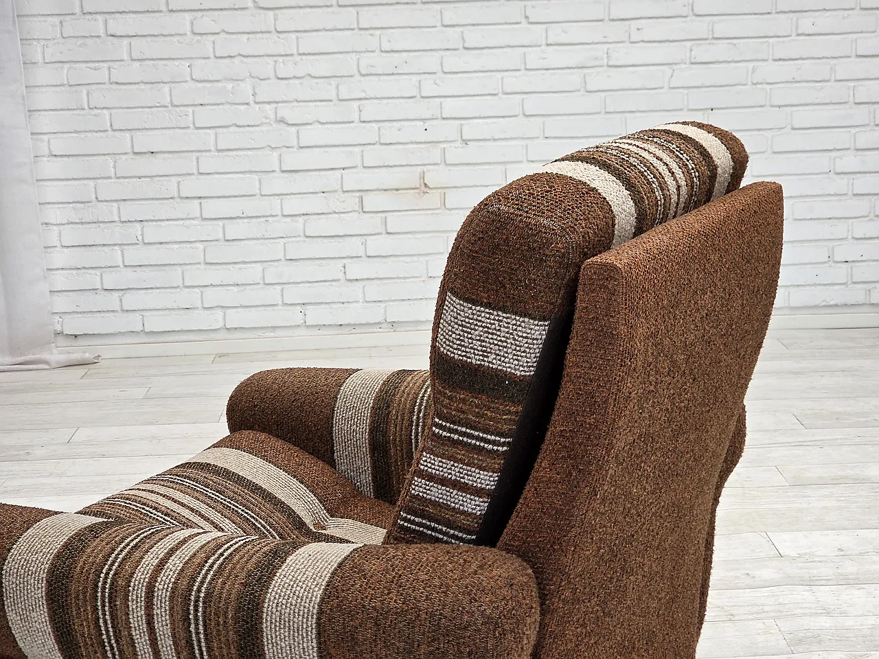 Danish club chair with original wool upholstery, 1970s 15