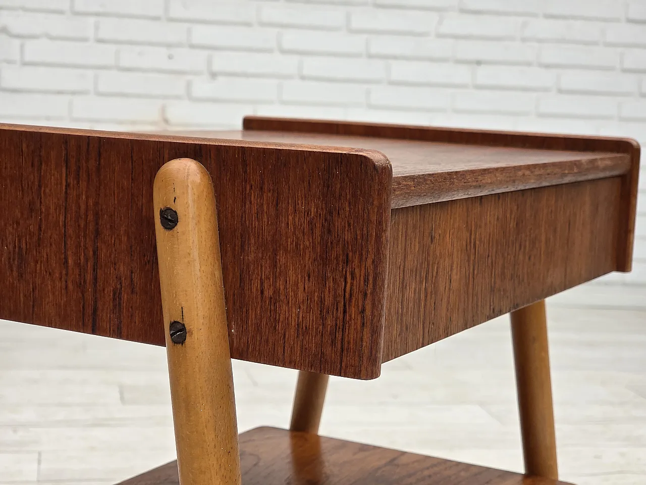 Tavolo svedese di AB Carlstrom con cassetto in teak, anni '70 10