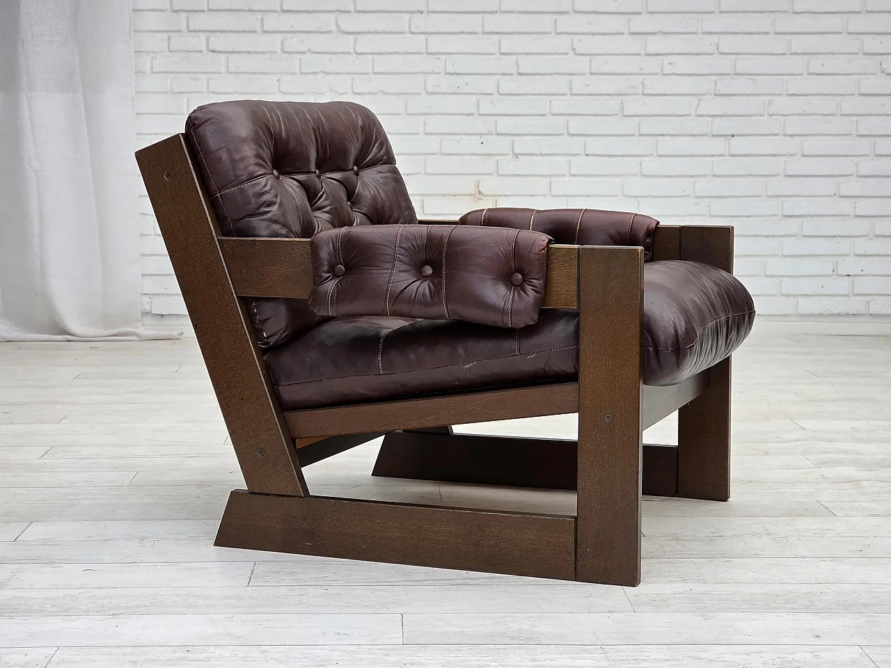 Scandinavian armchair in brown leather, 1970s 1