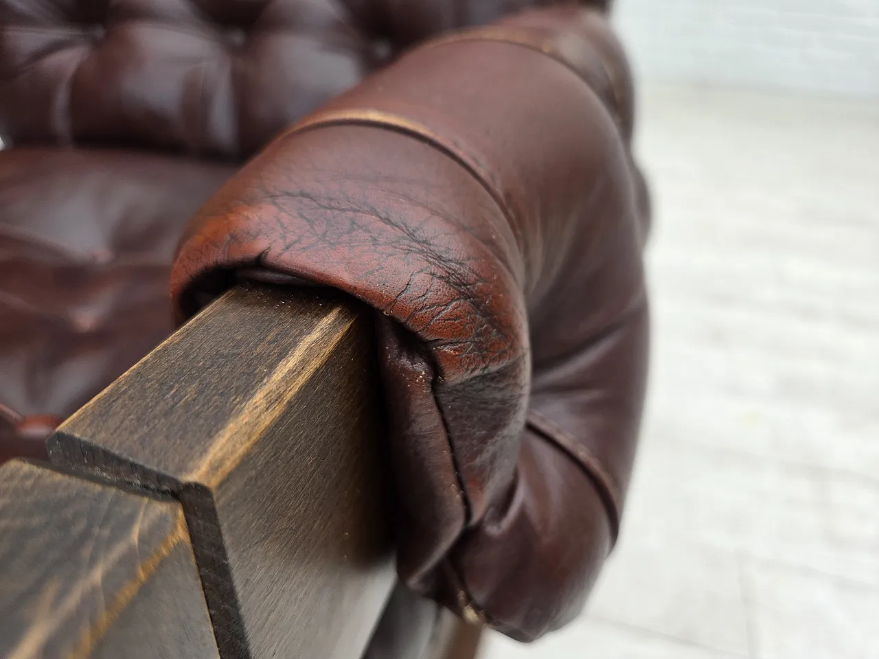 Scandinavian armchair in brown leather, 1970s 8